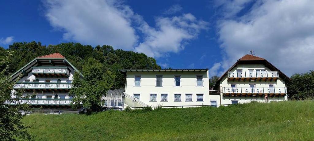 Gasthof-Pension Oelberger โวลฟ์สแบร์ก ภายนอก รูปภาพ