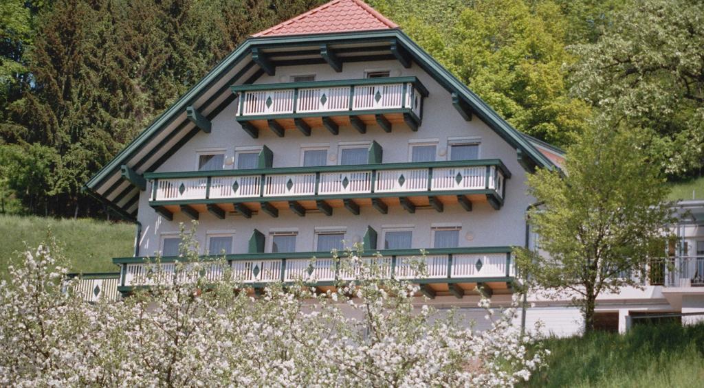 Gasthof-Pension Oelberger โวลฟ์สแบร์ก ภายนอก รูปภาพ